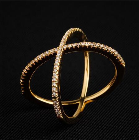 Double ring with zircons