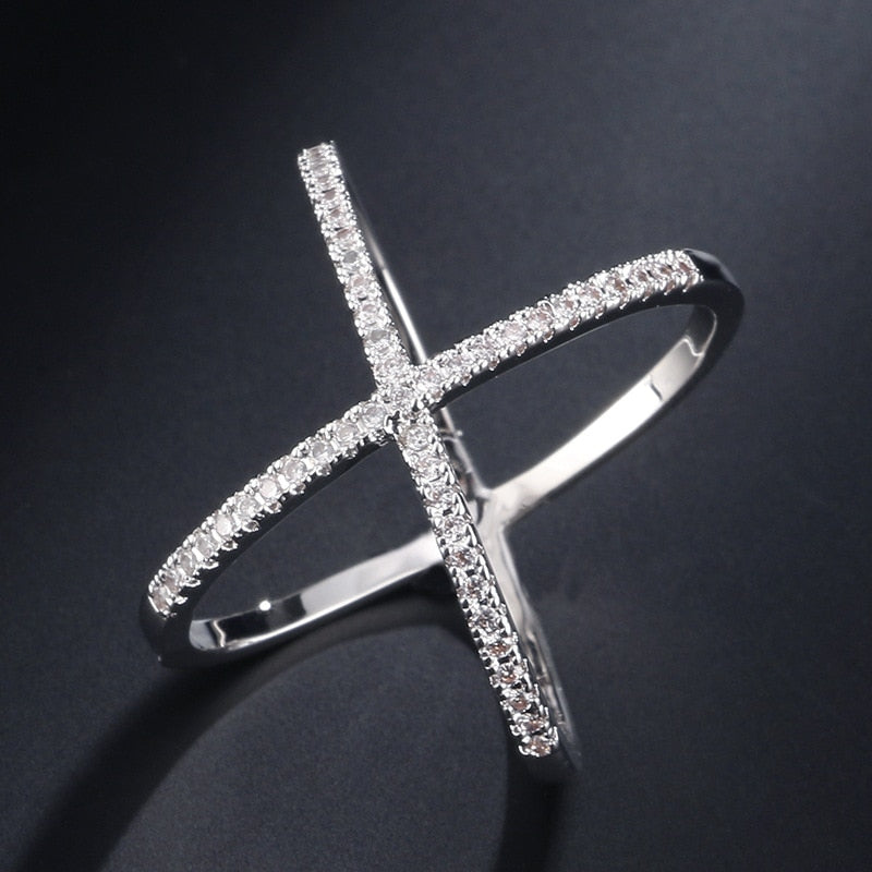 Double ring with zircons