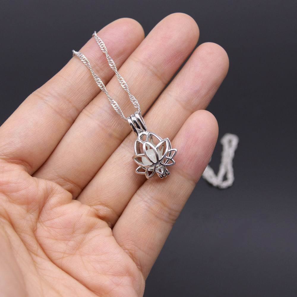 Glowing necklace with a lotus flower