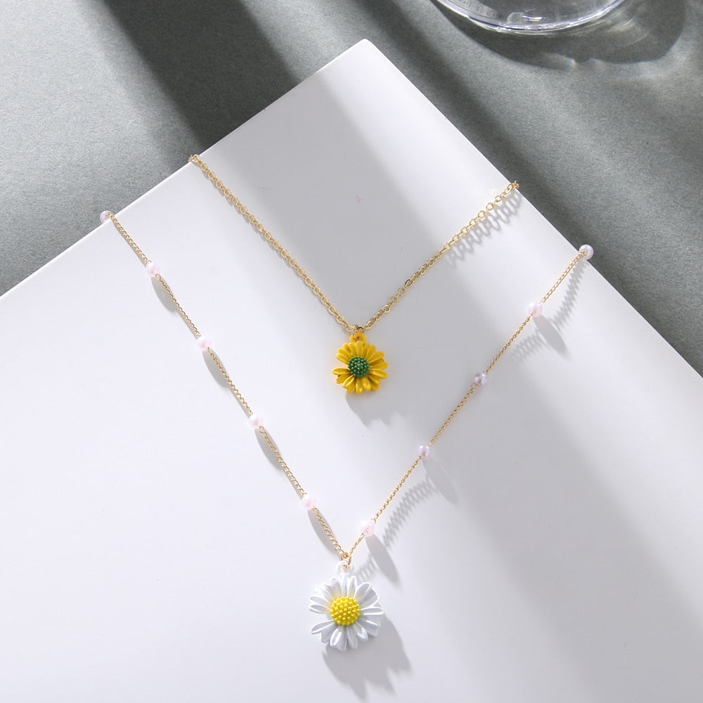 Necklace - daisies