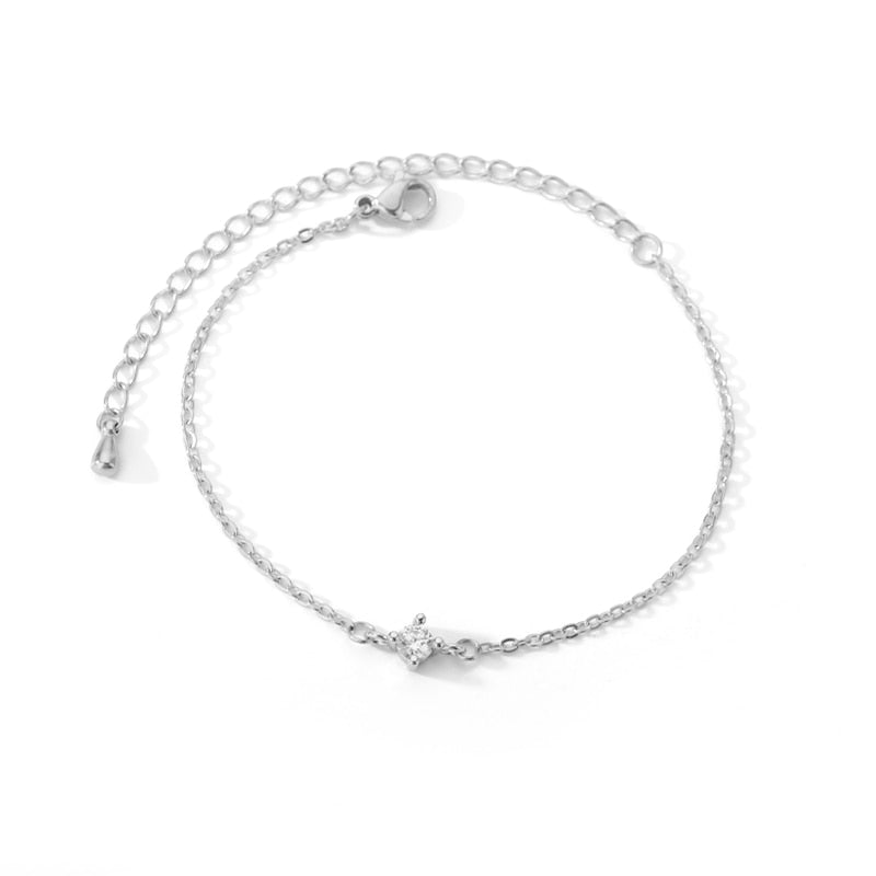 Minimalist bracelet with cubic zirconia