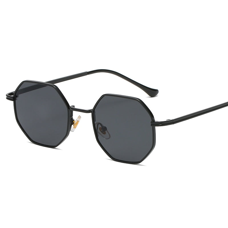 Geometric sunglasses with thin frames