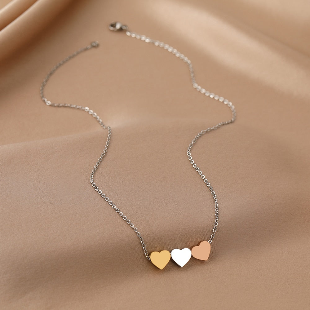 Necklace with hearts