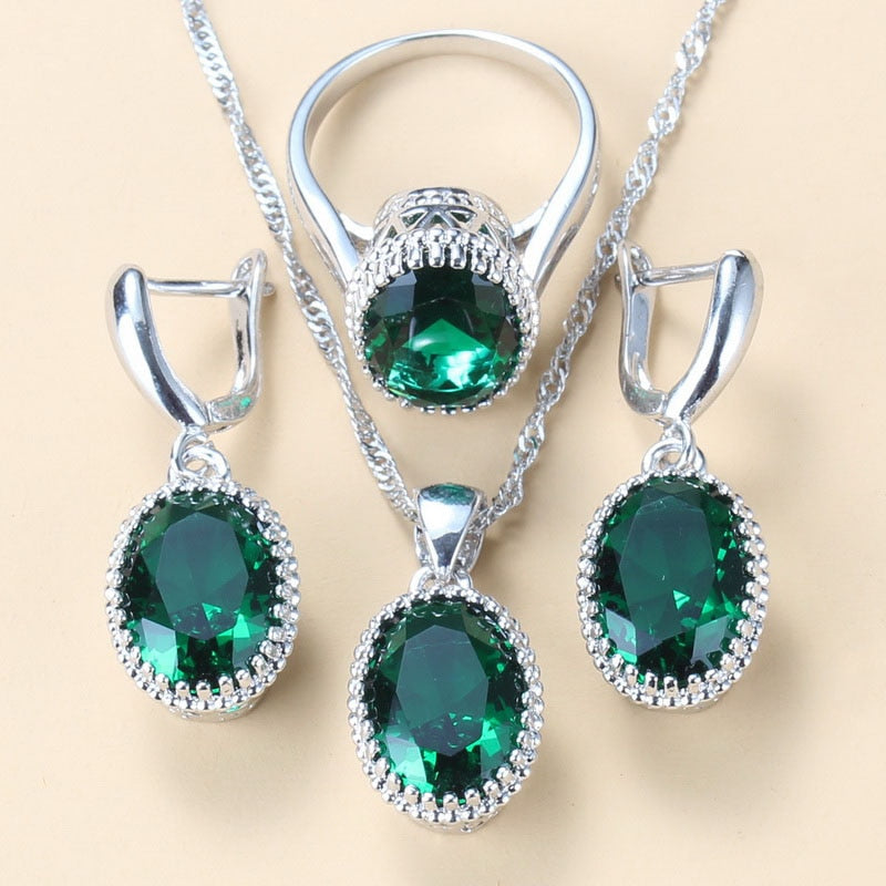 Silver jewelry set with cubic zirconias