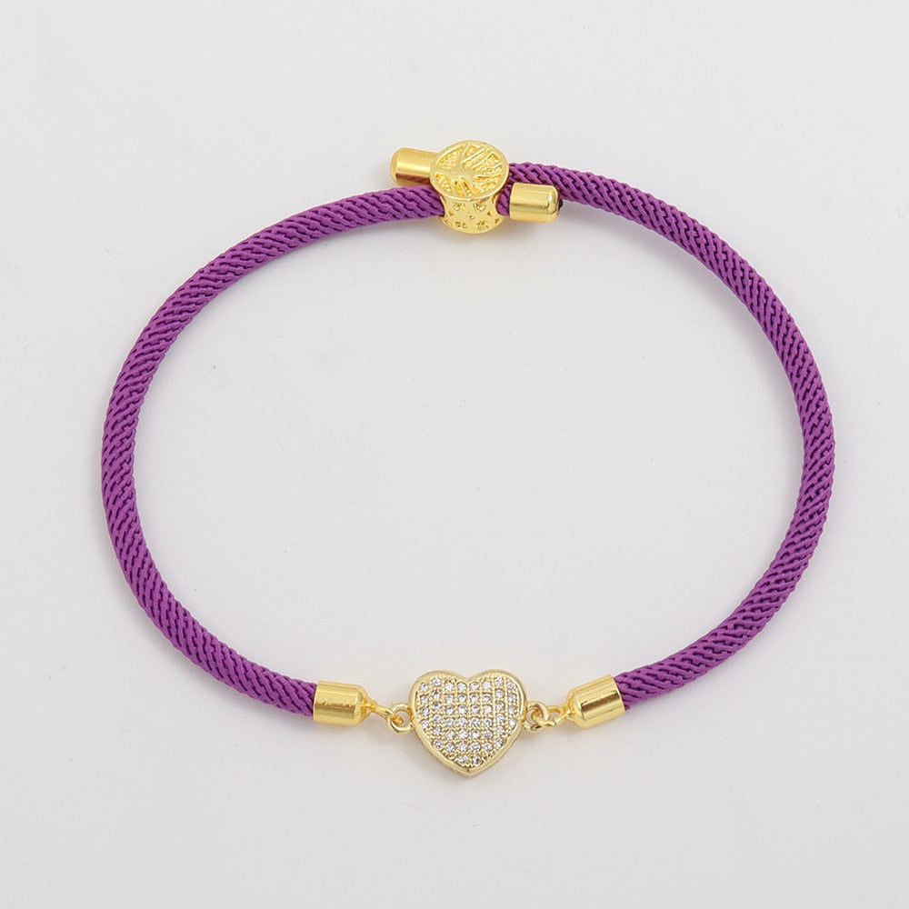 Bracelet with a string with a heart
