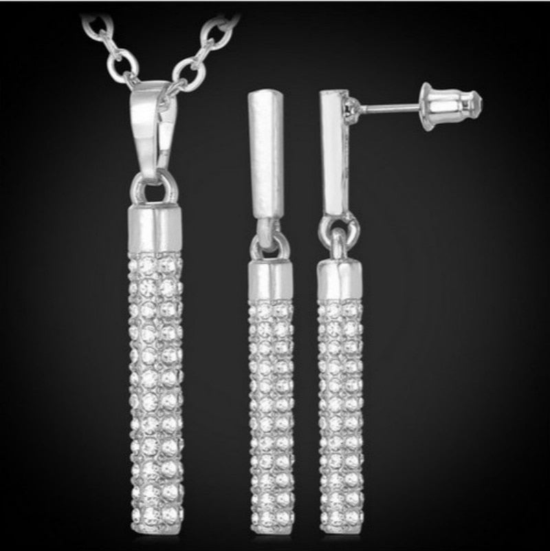 A set of jewelry with cubic zirconias