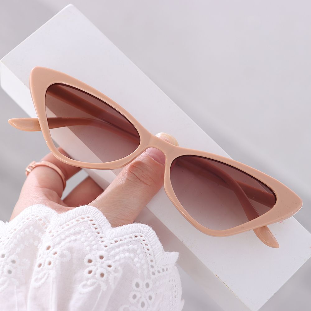 Rectangular sunglasses - cat eye