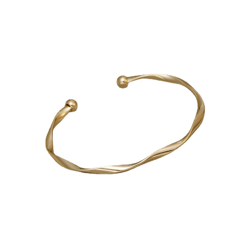 Minimalist bracelet