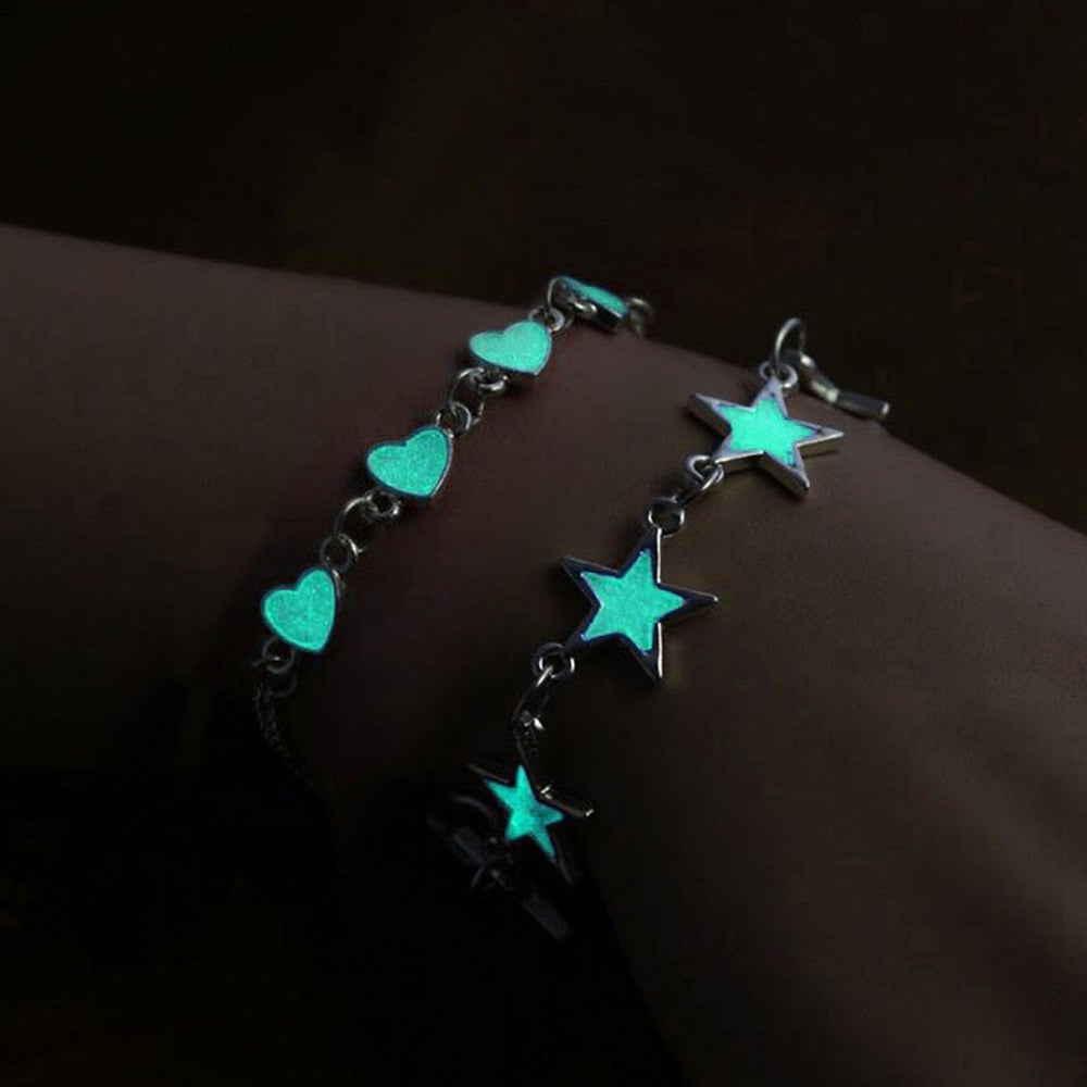 Luminous bracelet in the dark