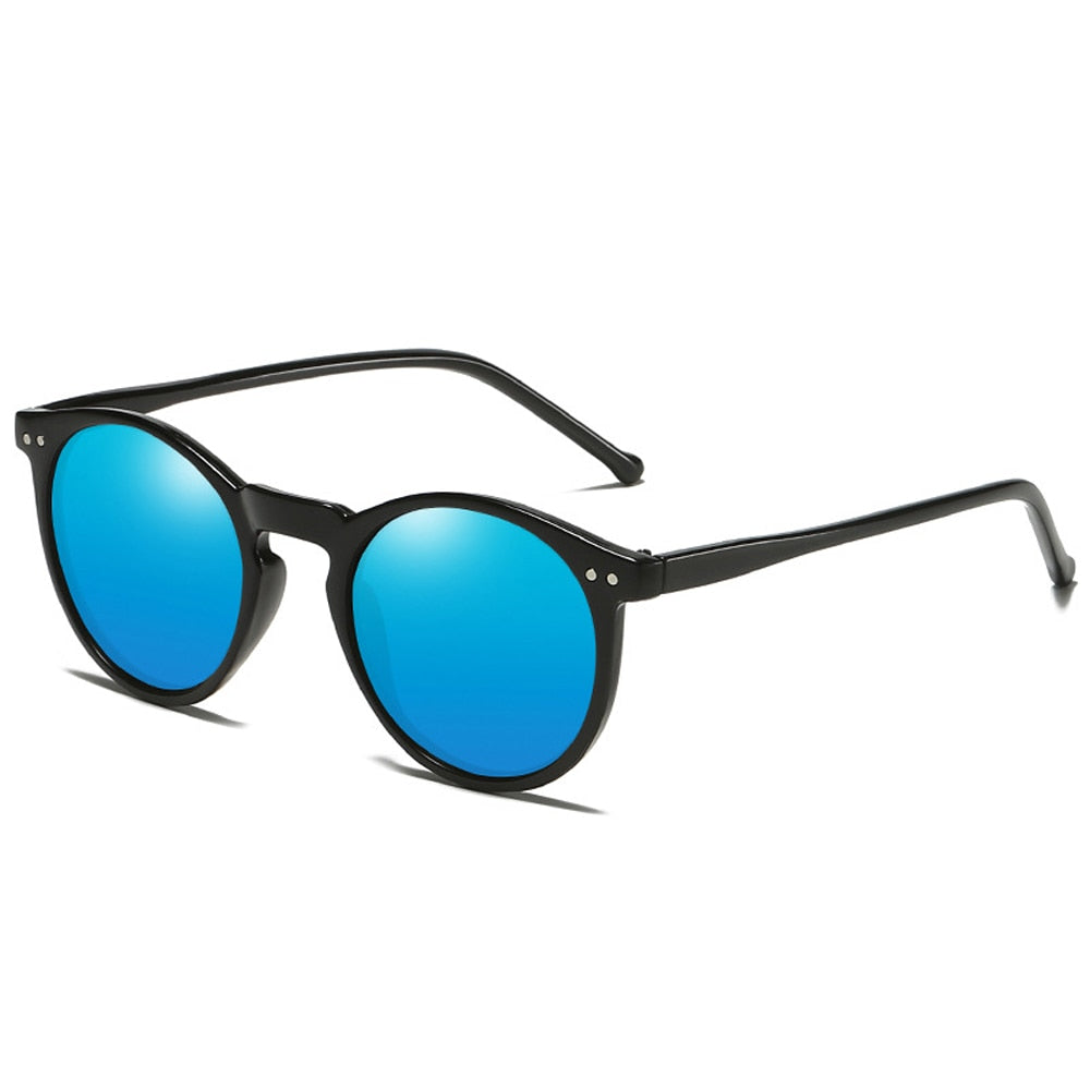 Retro-style round glasses
