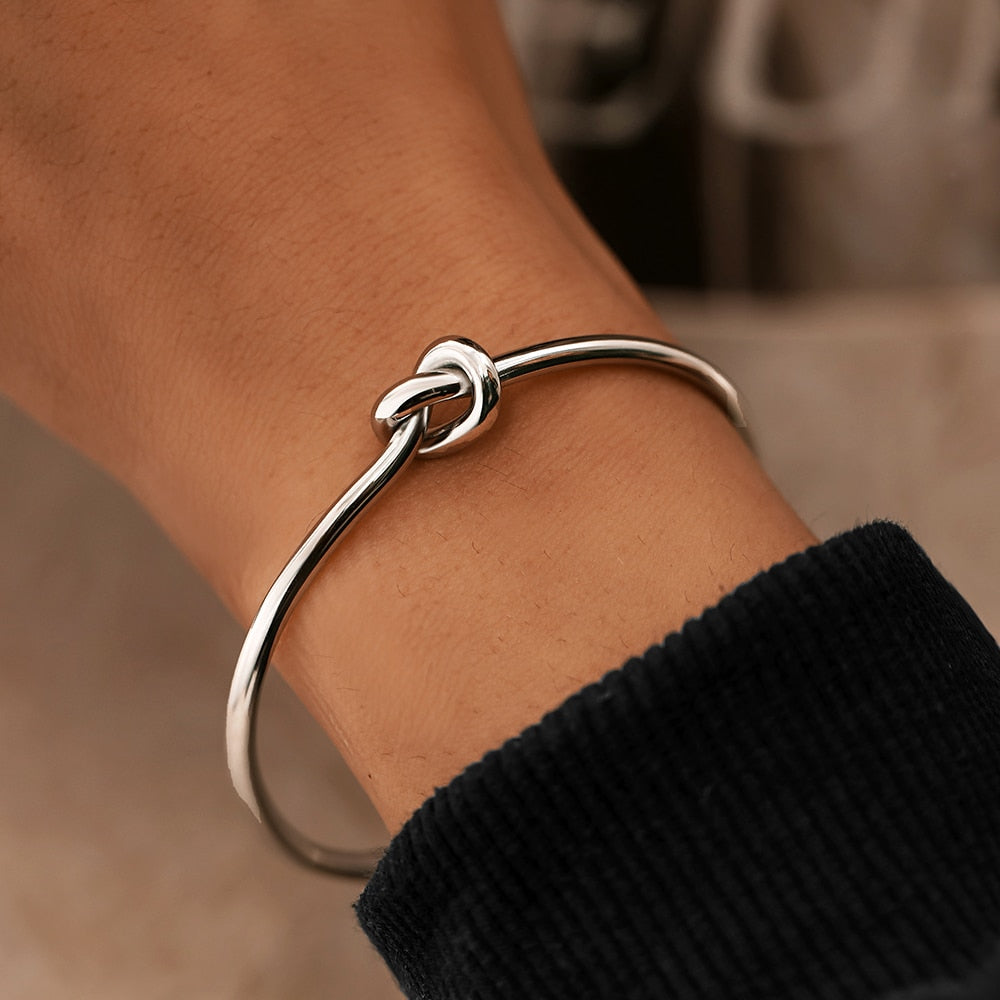 Minimalist bracelet