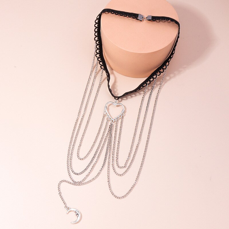 Decorative thigh chain