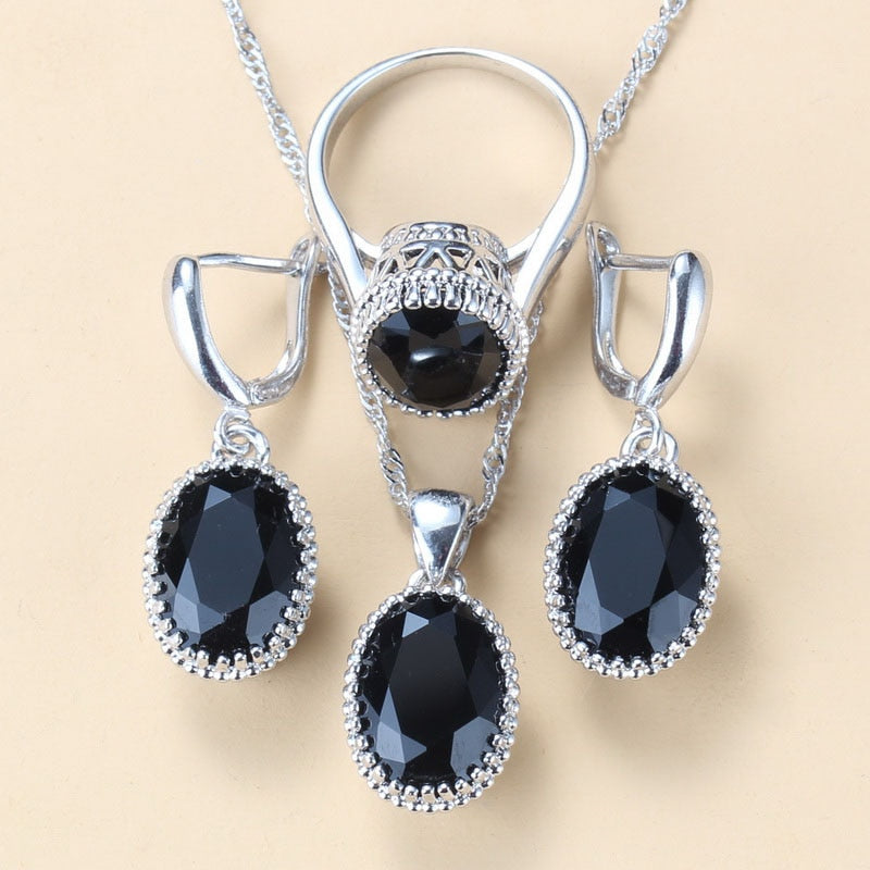 Silver jewelry set with cubic zirconias