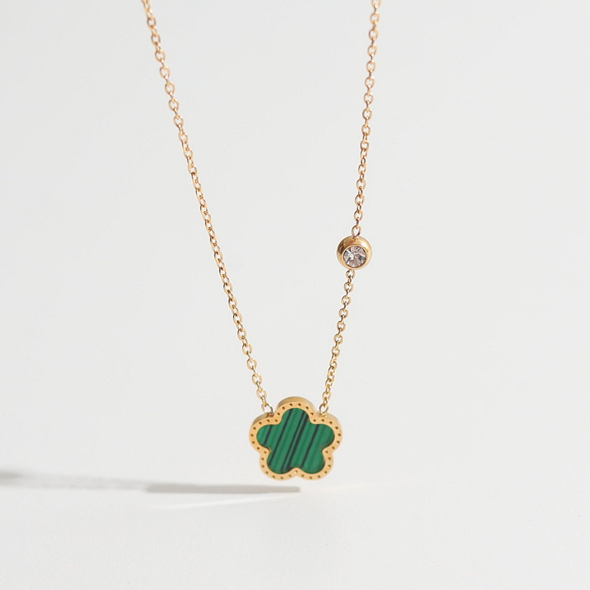Necklace with colorful flower and zircon