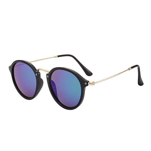 Retro-style round glasses