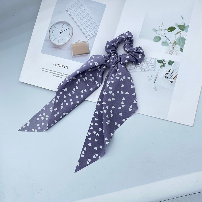 Hair elastic with bow