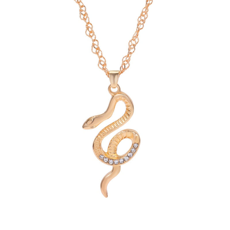 Necklace with pendant - snake