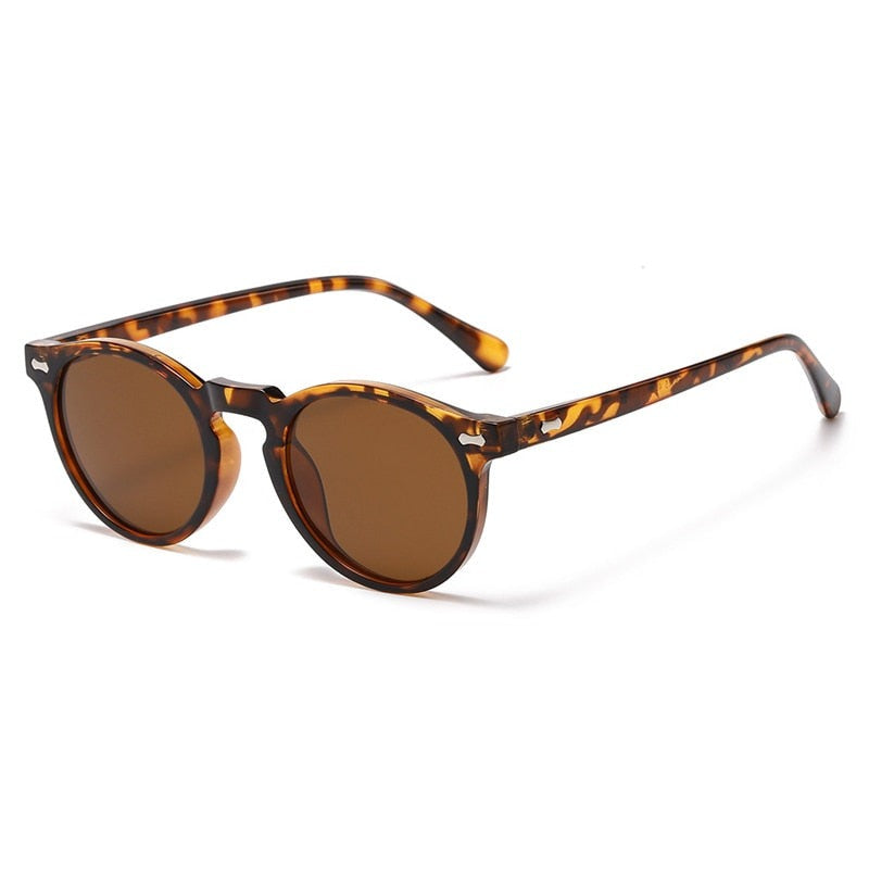 Retro-style round glasses