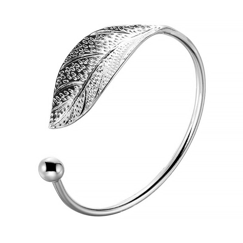 Open leaf shaped bracelet