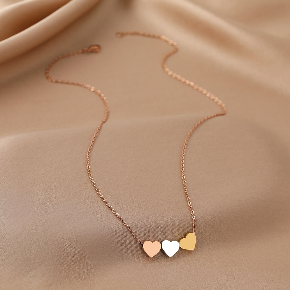 Necklace with hearts