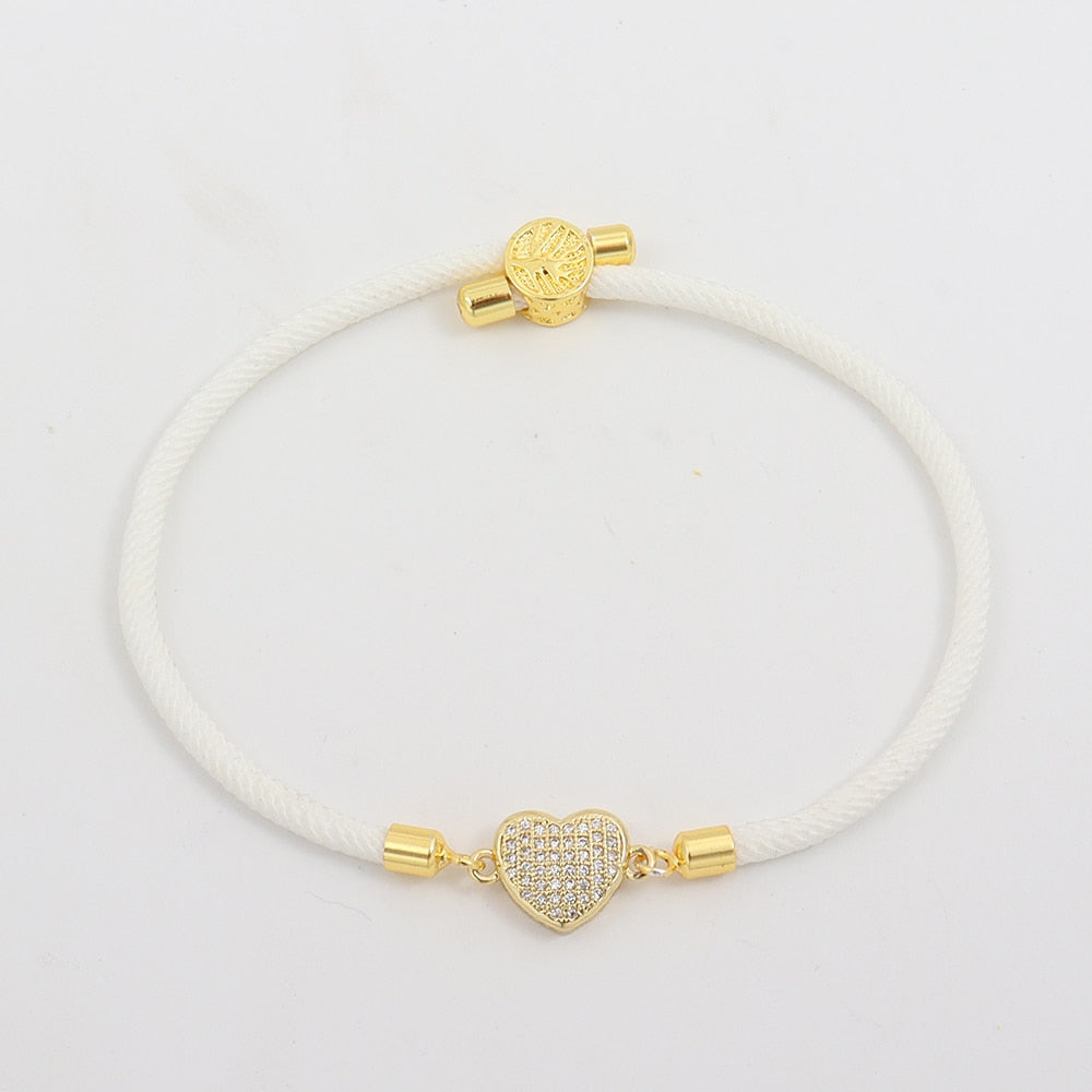 Bracelet with a string with a heart