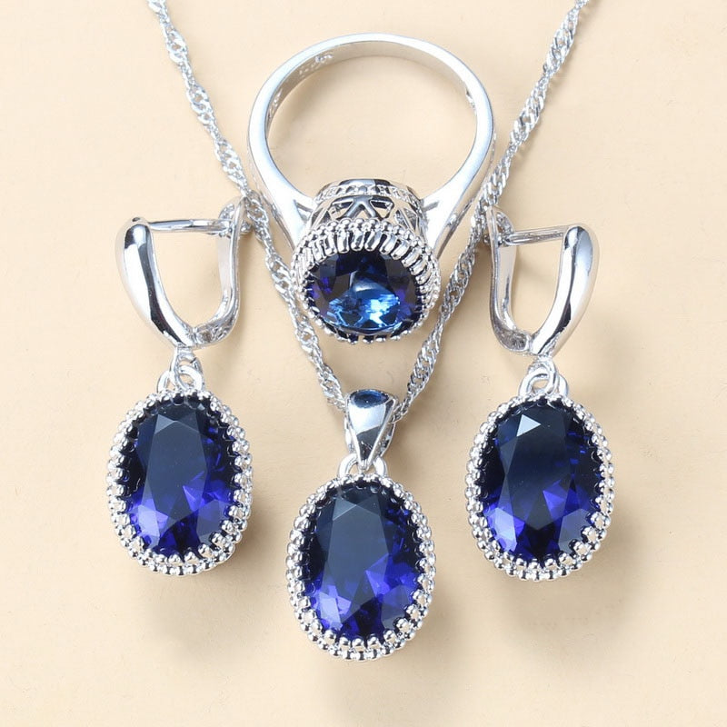 Silver jewelry set with cubic zirconias