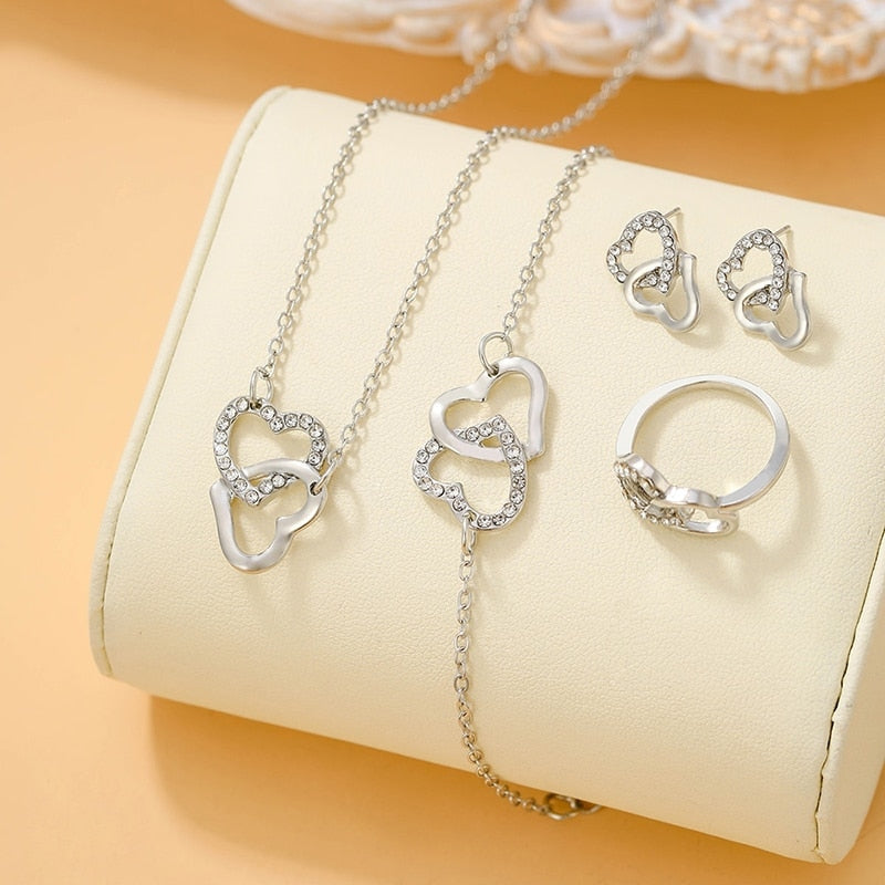 Jewelery set with hearts