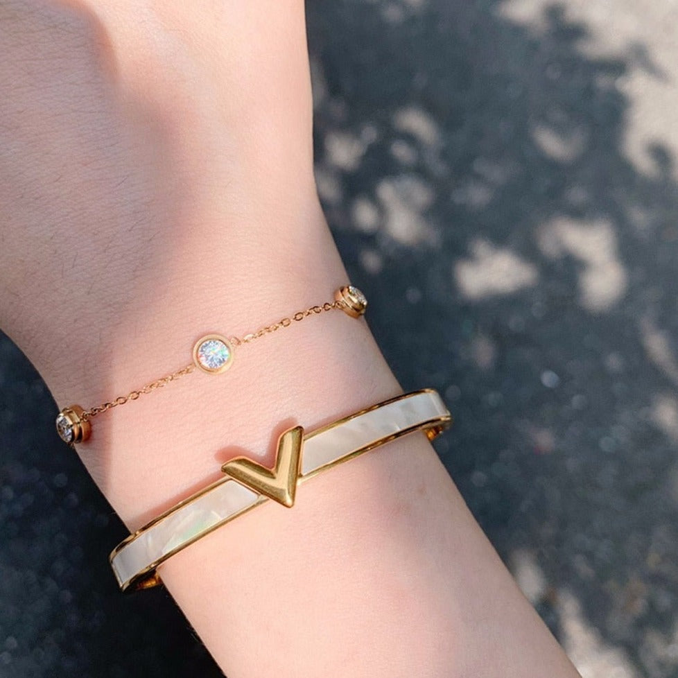 Minimalistic bracelet