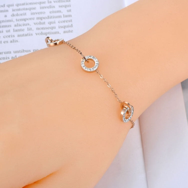 Bracelet with circles