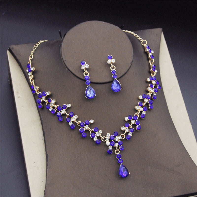 Jewelry set with zirconia