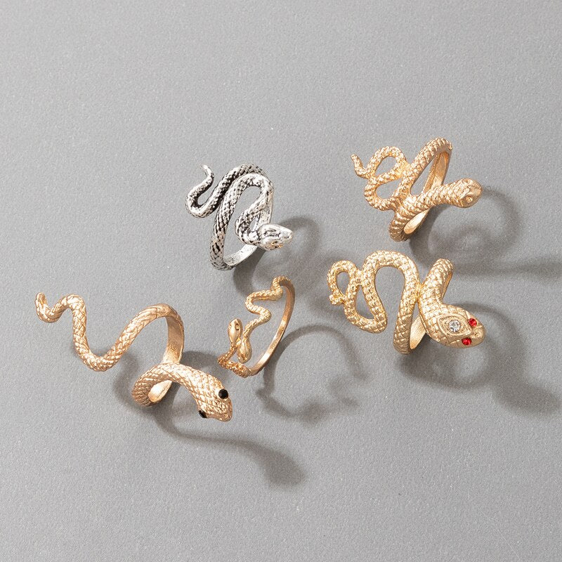 Snake pattern ring set