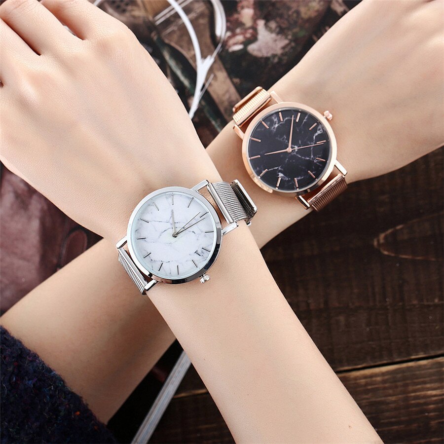 Women's watch with a marble motif