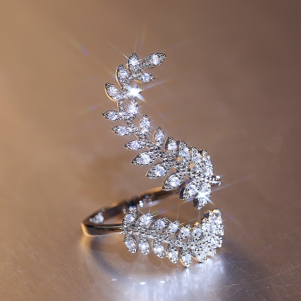 Ring with a wing motif