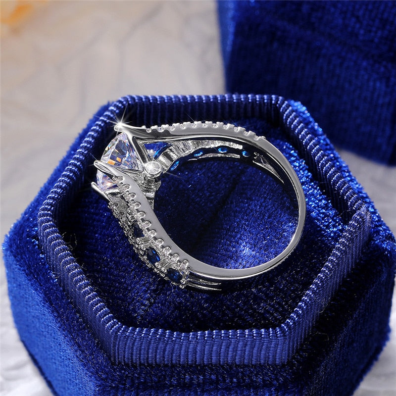Ring with a protruding eye