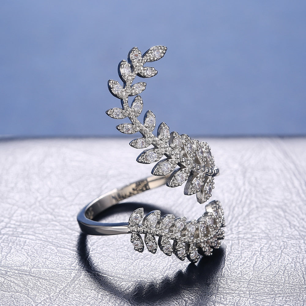 Ring with a wing motif