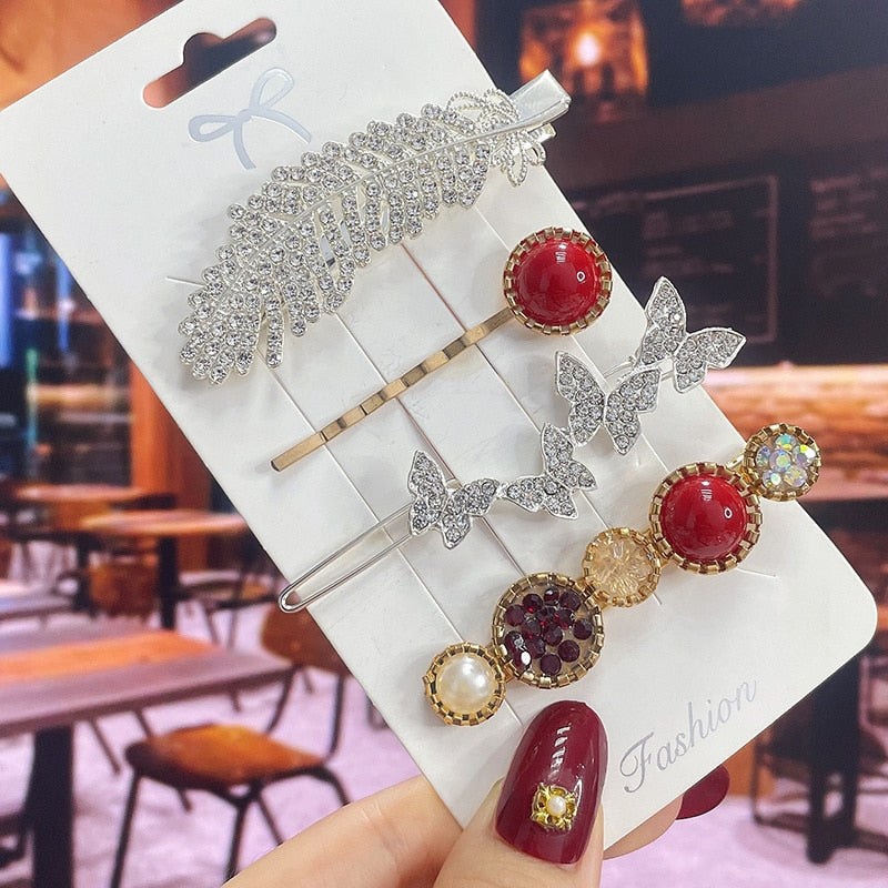 Set of hair clips with stones