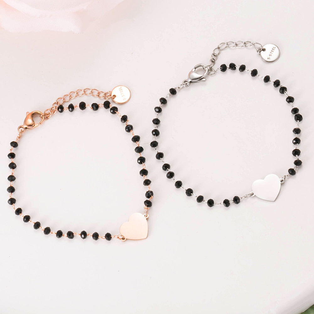 Simple bracelet with a heart