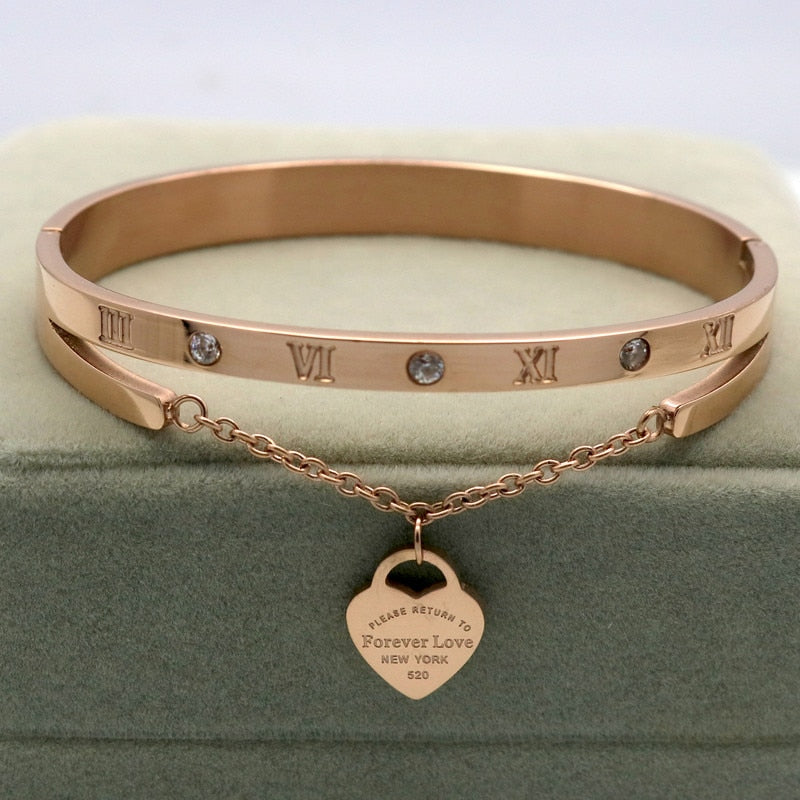 Bracelet with a chain