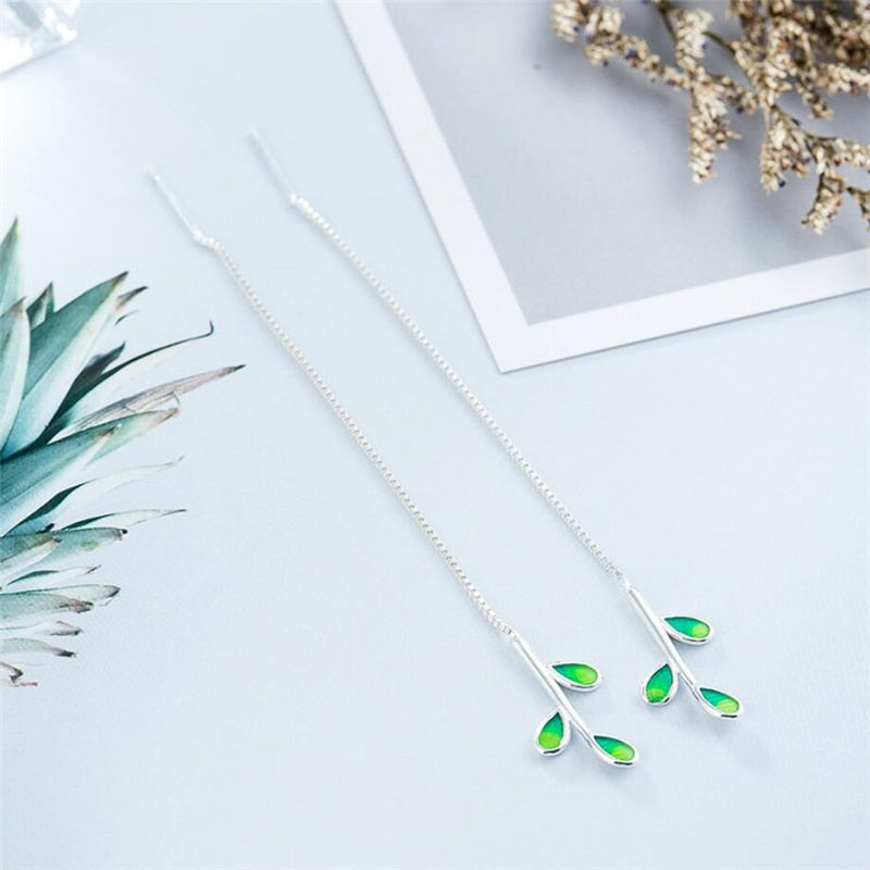 Hanging leaf earrings