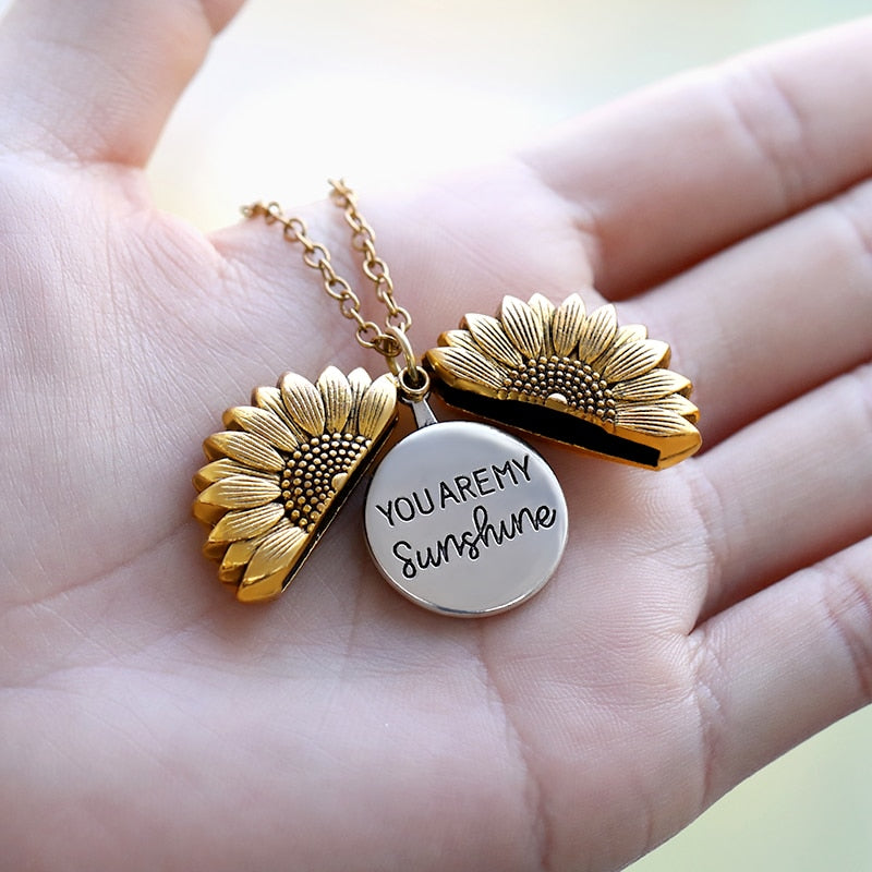 Sunflower necklace with an opening