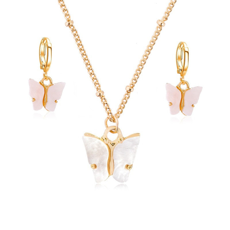 Set with a butterfly motif
