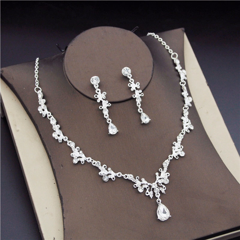 Jewelry set with zirconia