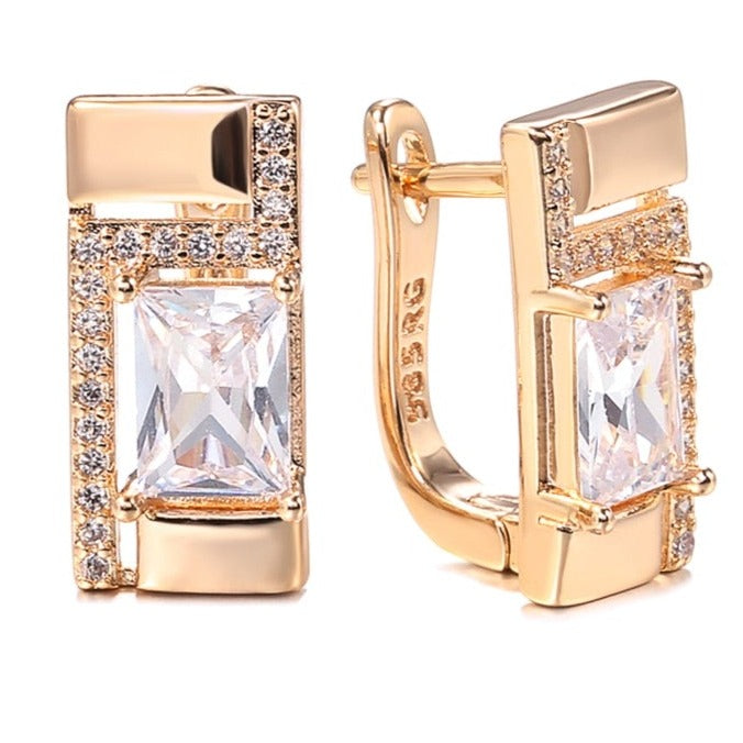 Earrings with zirconia