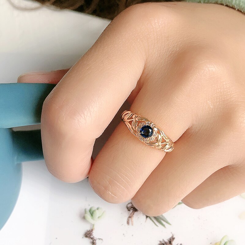 Ring with a loop