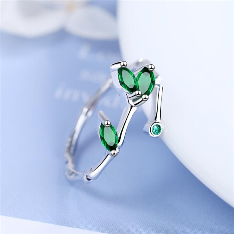 Ring with a plant motif