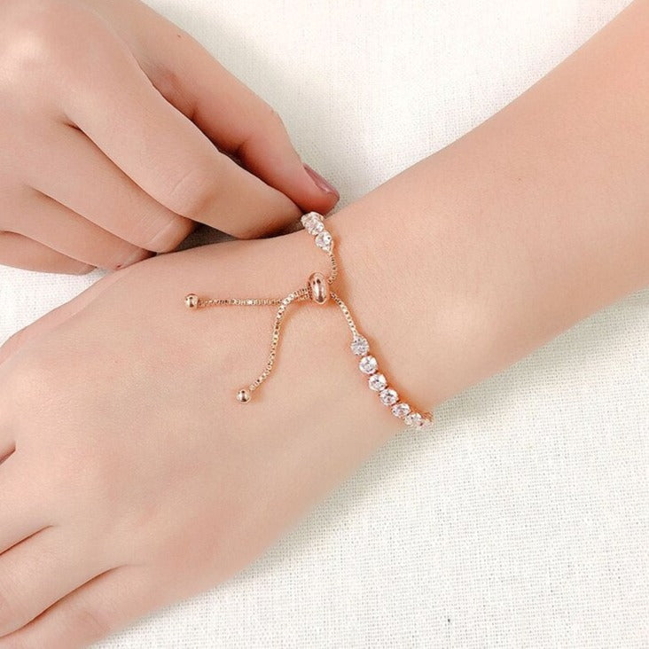 Bracelet with zircons