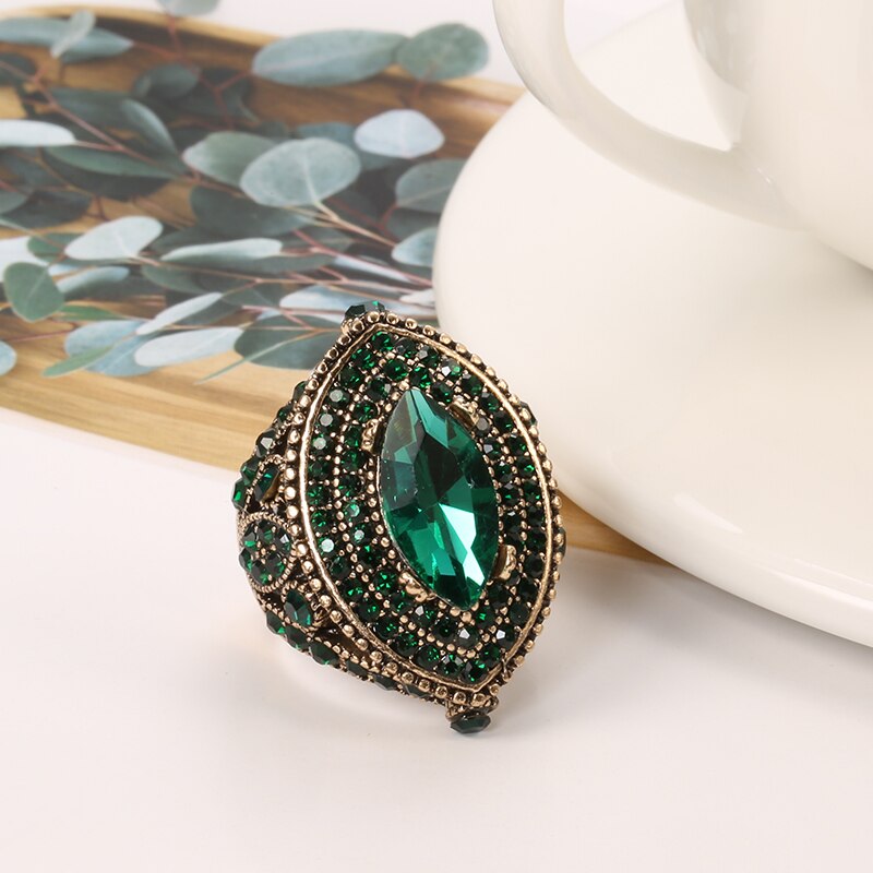 Ring with a large eyelet