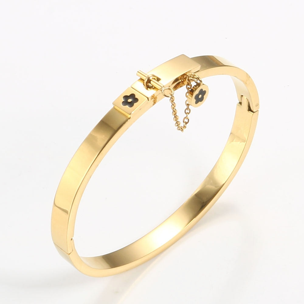 Stainless steel bracelet