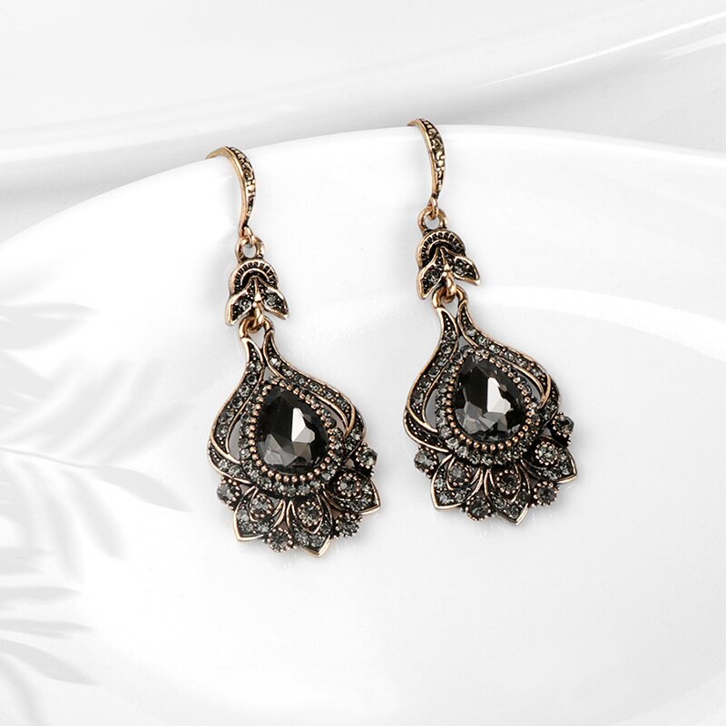 Vintage style earrings