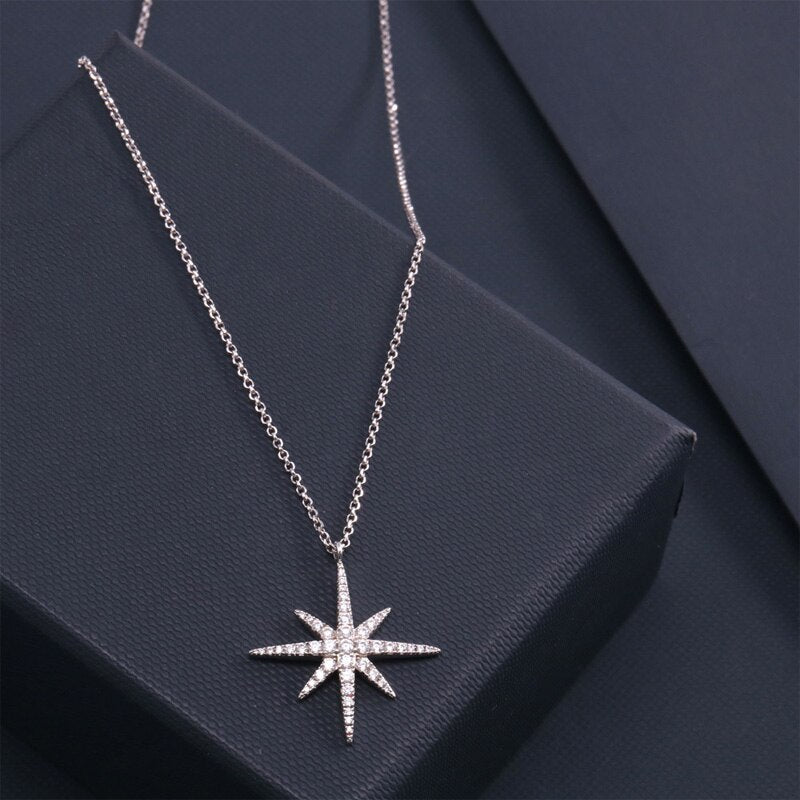 Necklace with a star motif